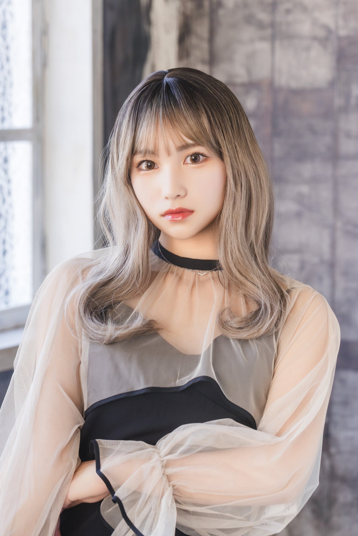 コスプレ WIGGY RICH ウェーブミディアム ウィッグ ファッションウィッグ カツラ ウェーブ ミディアム レディース【クリアストーン】