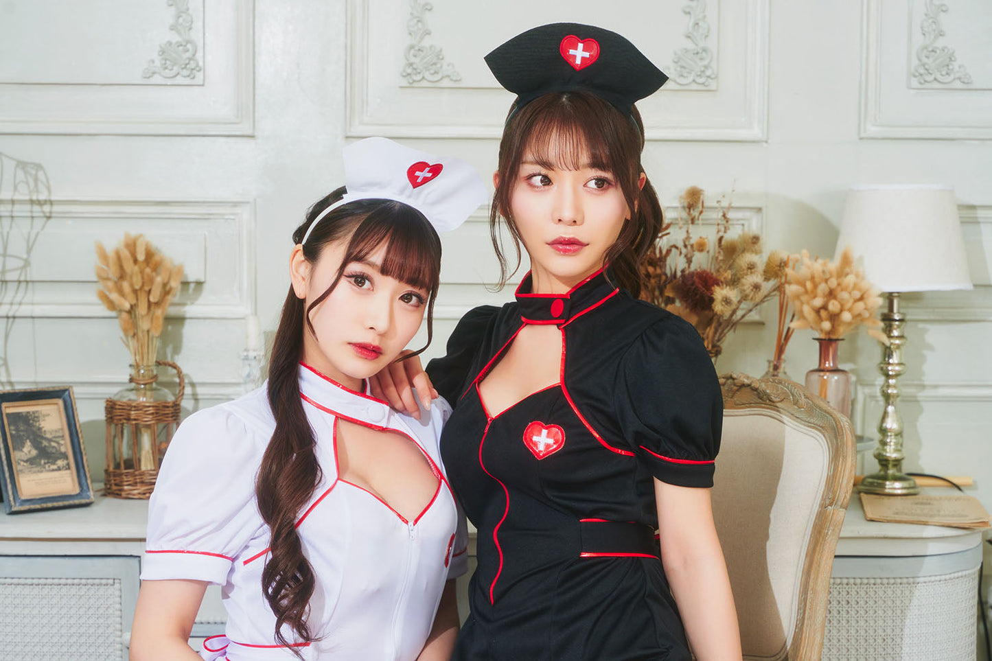 コスプレ GLOWHOLIC ジップアップナース