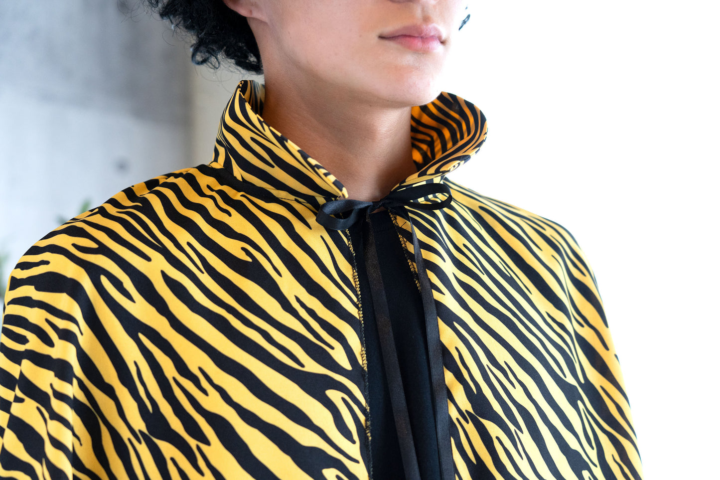 コスプレ 節分 鬼 トラ柄マント トラ柄 マント メンズ フリーサイズ イエロー【クリアストーン】