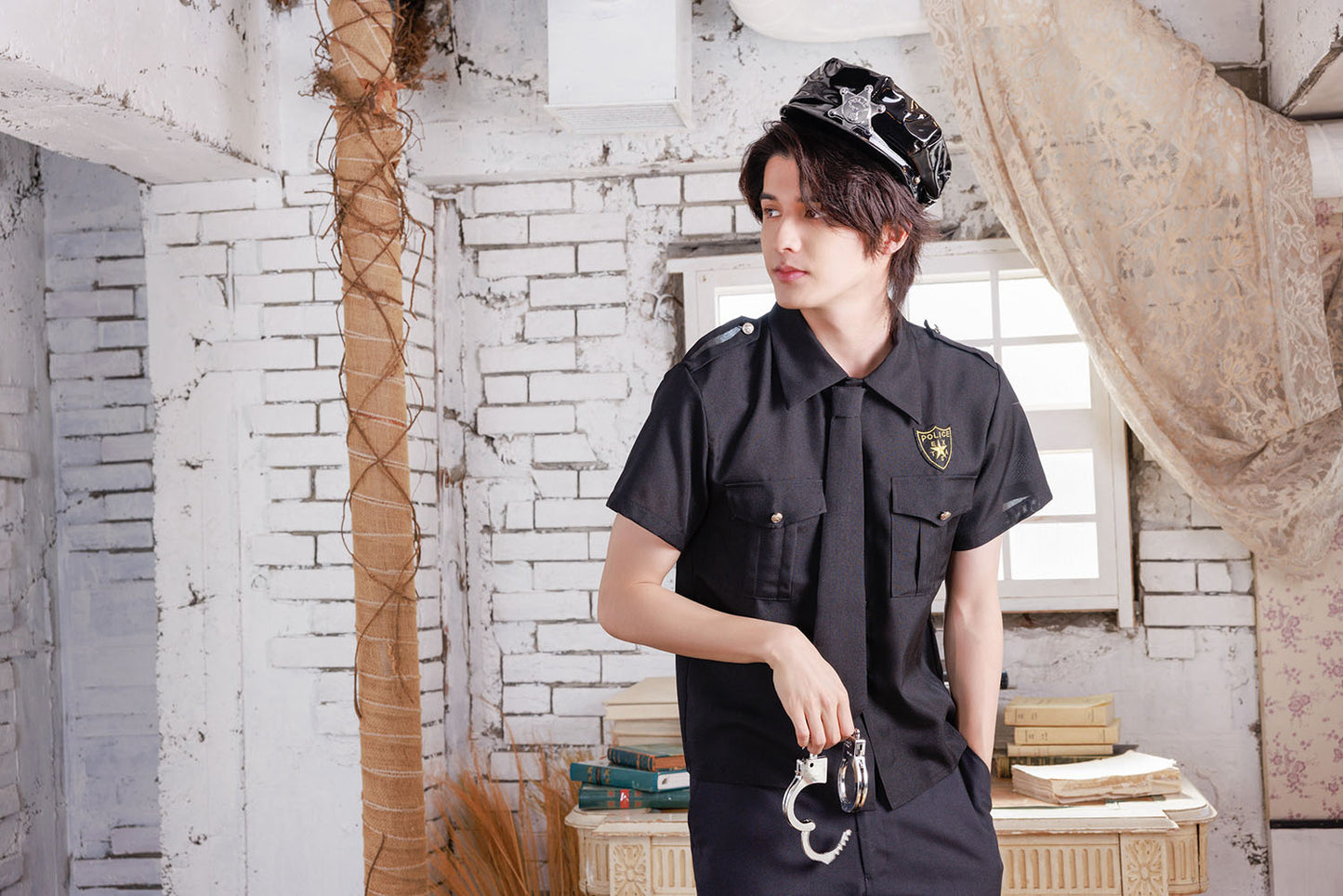 ≪スタンミさん着用≫ コスプレ 仮装 ハロウィン スピードポリス ユニセックス フリーサイズ ブラック 【クリアストーン】