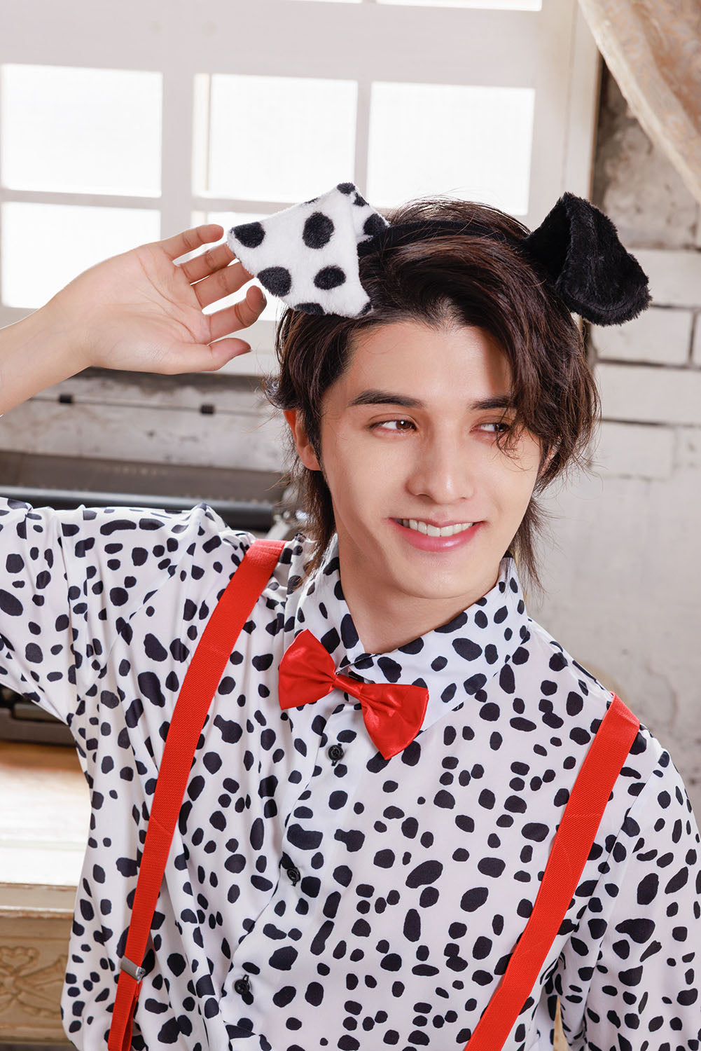 ≪スタンミさん着用≫ コスプレ いぬ ハロウィン アニマルシャツ ダルメシアンシャツ ユニセックス フリーサイズ ホワイト【クリアストーン】