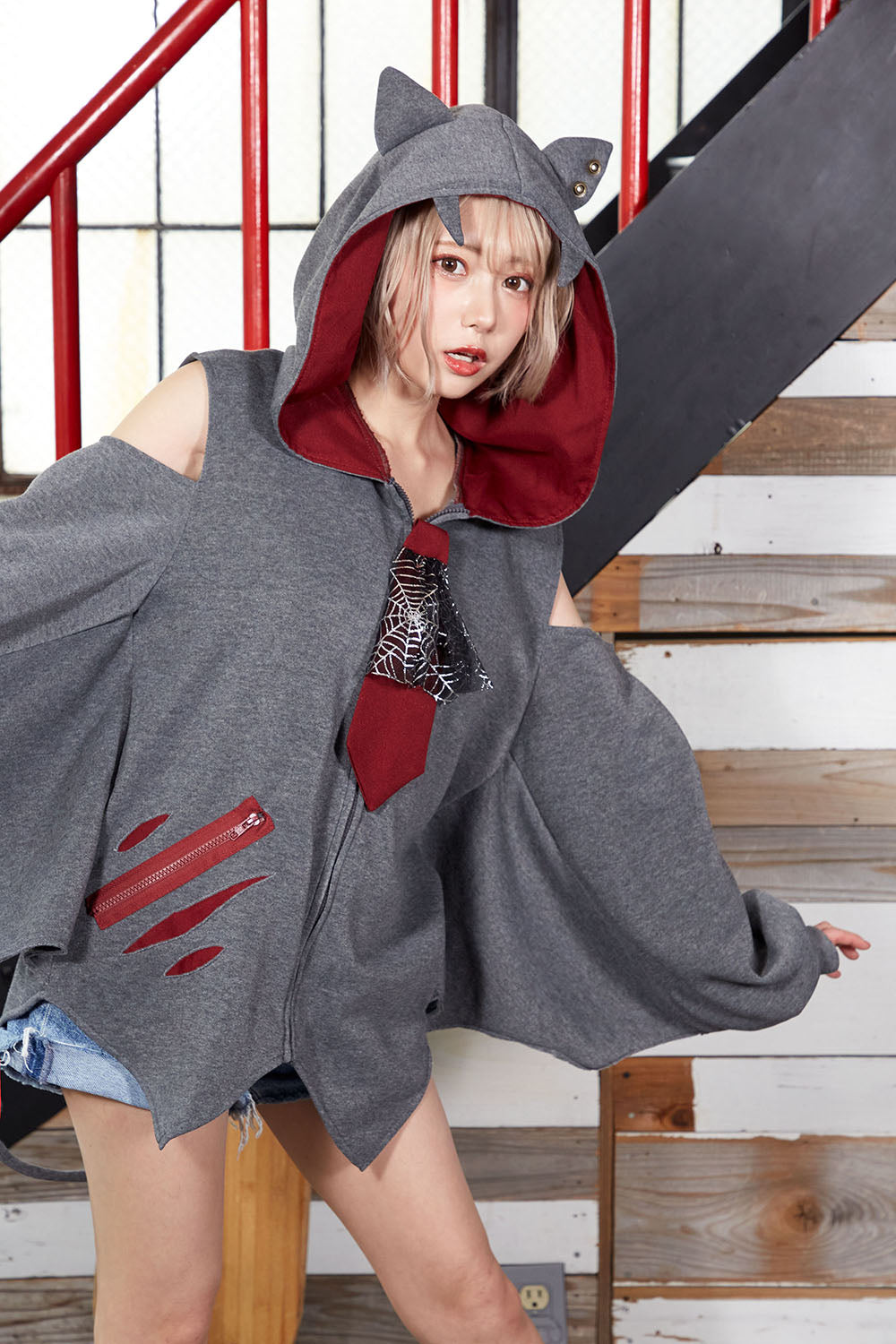 コスプレ ハロウィン こうもり ファングル こうもりパーカー ユニセックス フリーサイズ グレー【クリアストーン】♡