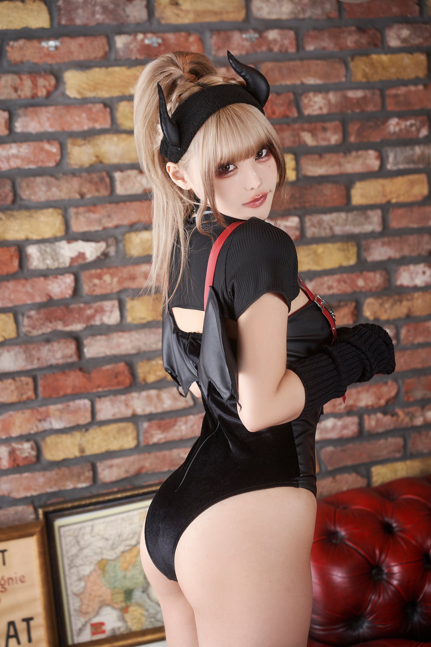 [New] 《チロルちゃんコラボ》 コスプレ セクシー 悪魔 ボンデージチェックサキュバス レディース フリーサイズ レッド【クリアストーン】