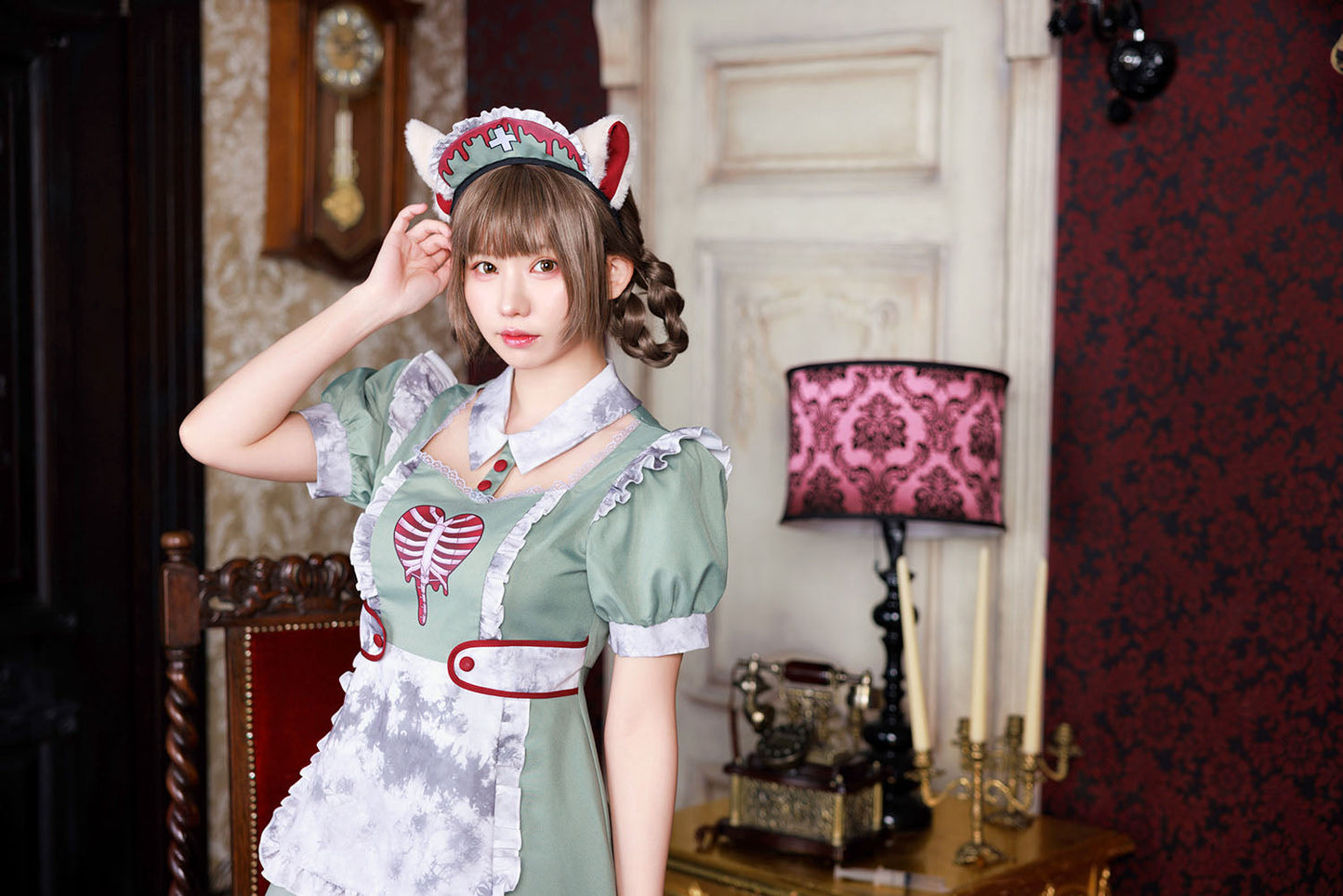 《えなこちゃん着用》コスプレ ハロウィン ゾンビ ねこ ネオゾンビ ドラッグナースキャット レディース グリーン【クリアストーン】