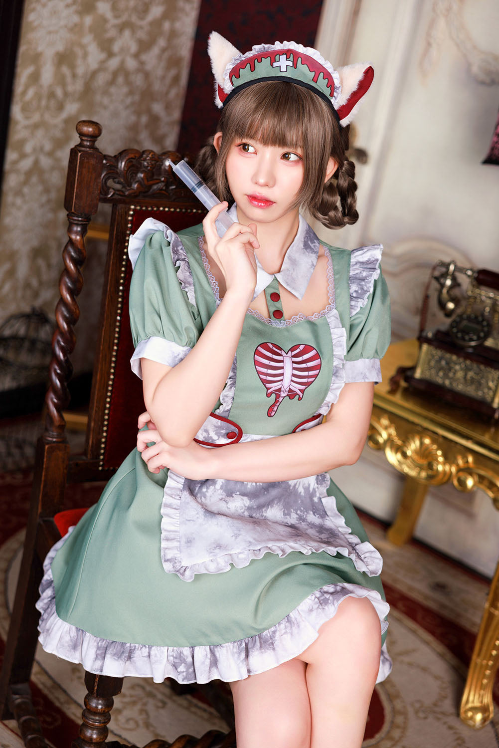 《えなこちゃん着用》コスプレ ハロウィン ゾンビ ねこ ネオゾンビ ドラッグナースキャット レディース グリーン【クリアストーン】