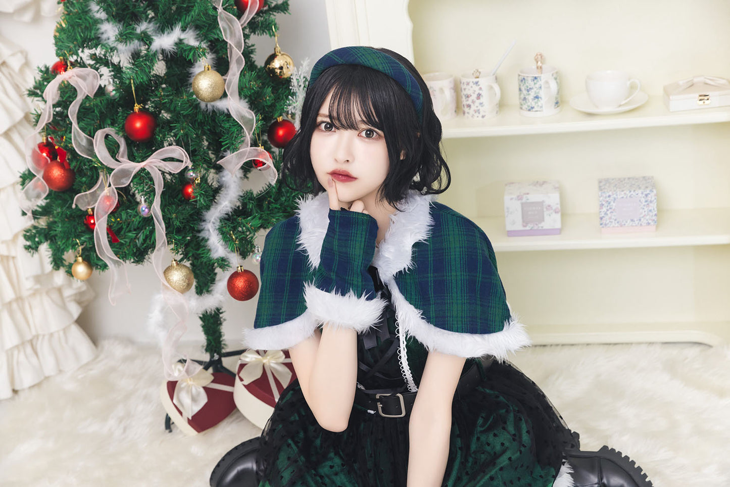 《JamsCollection着用》コスプレ サンタ クリスマス リリパレ チェックケープサンタ レディース フリーサイズ グリーン/レッド【クリアストーン】♡