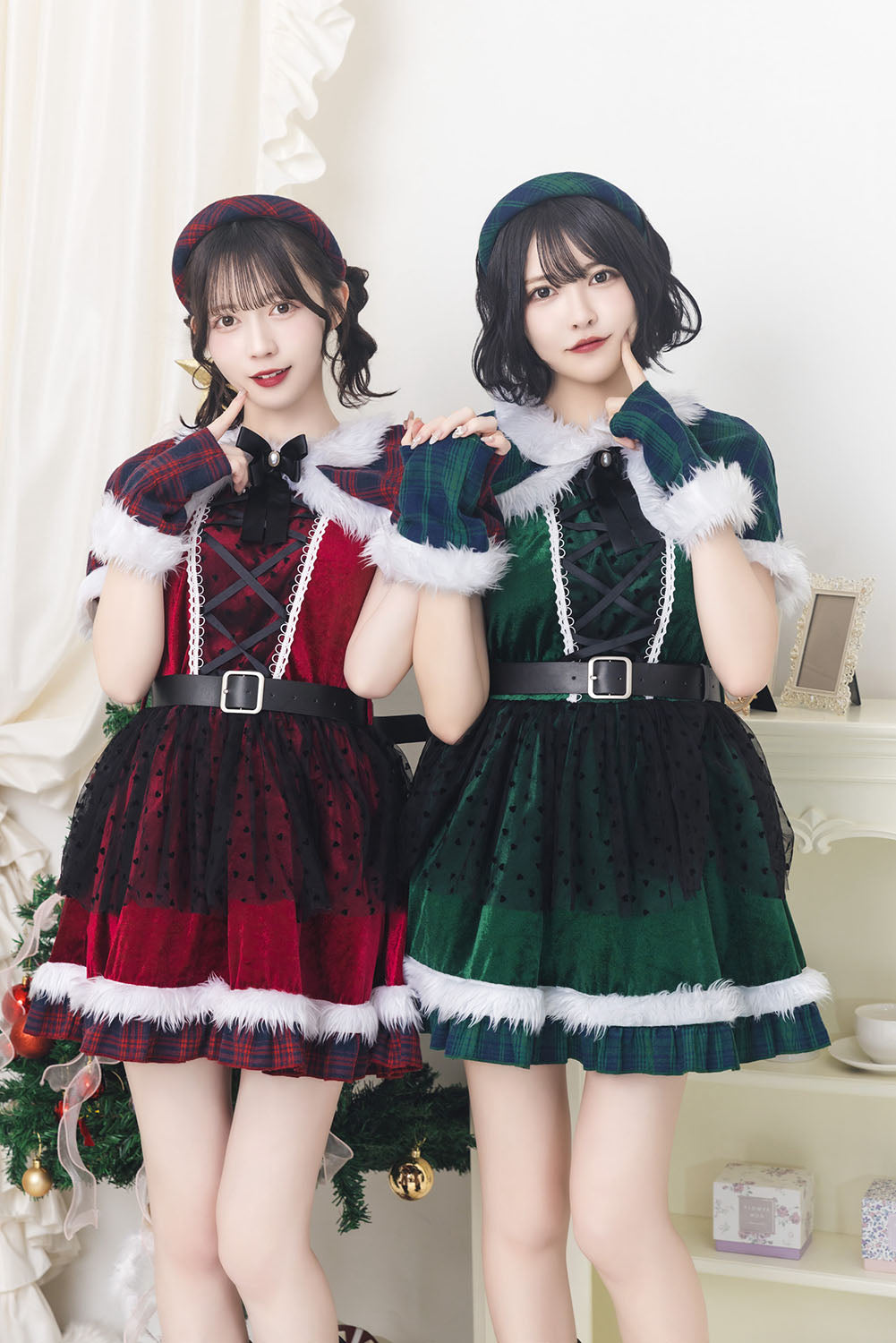 《JamsCollection着用》コスプレ サンタ クリスマス リリパレ チェックケープサンタ レディース フリーサイズ グリーン/レッド【クリアストーン】♡