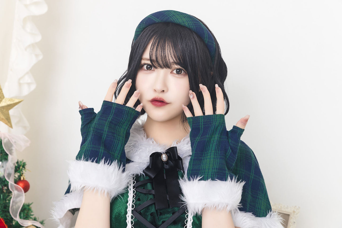 《JamsCollection着用》コスプレ サンタ クリスマス リリパレ チェックケープサンタ レディース フリーサイズ グリーン/レッド【クリアストーン】♡