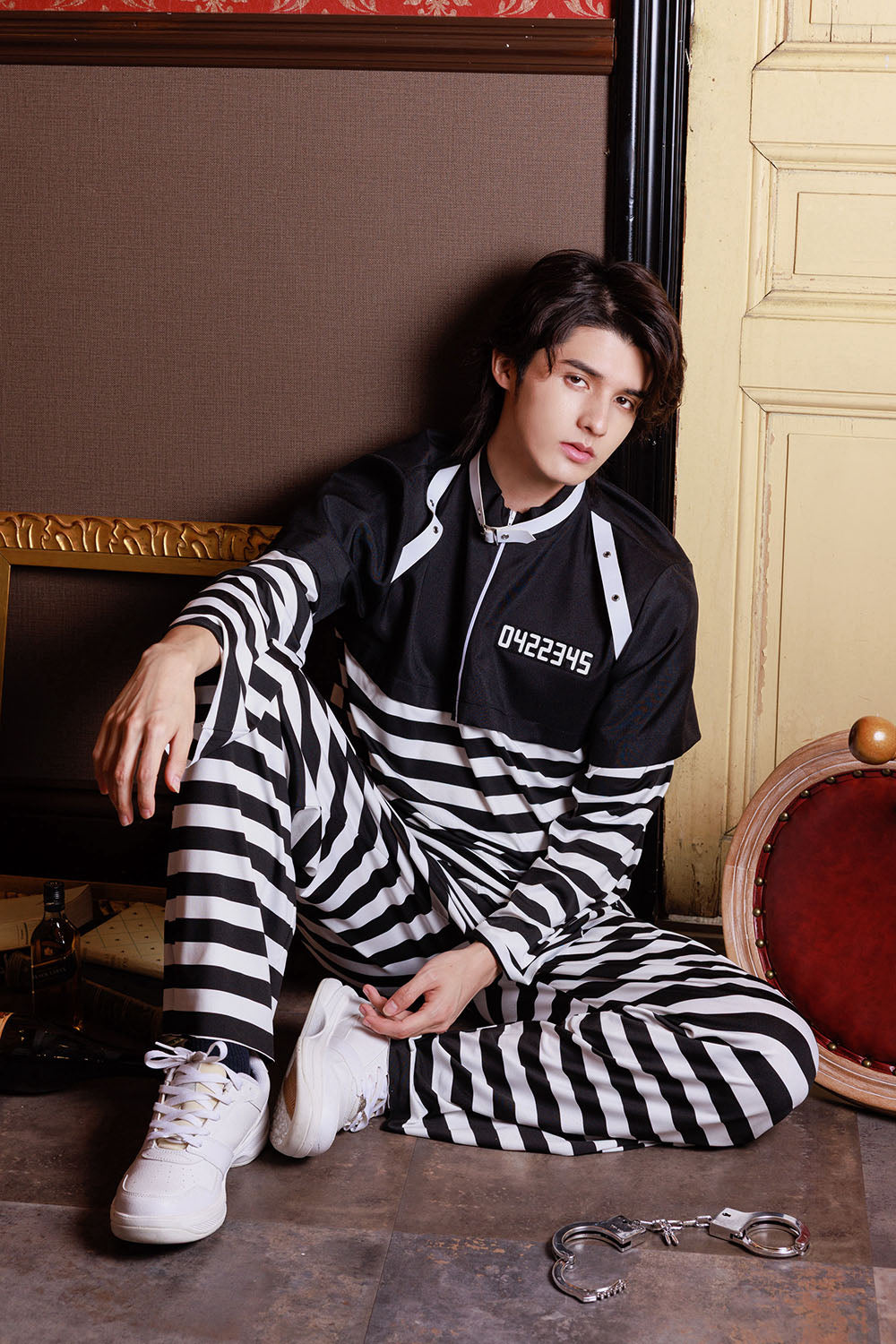 [New] ≪スタンミさん着用≫ コスプレ ハロウィン 囚人 プリズンマスター メンズ フリーサイズ ブラック【クリアストーン】