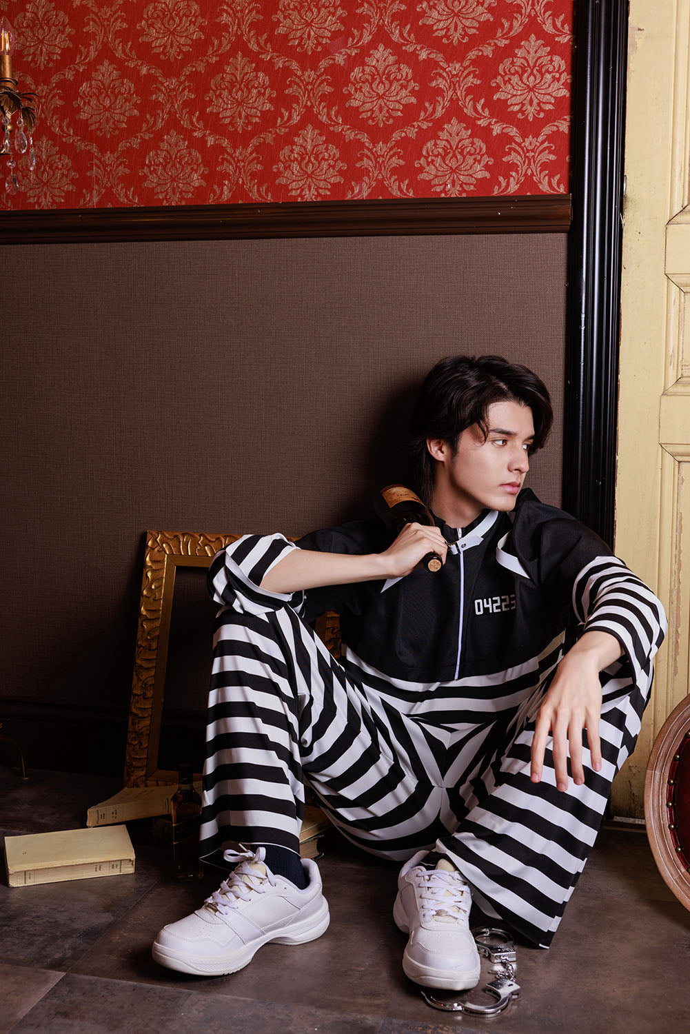 [New] ≪スタンミさん着用≫ コスプレ ハロウィン 囚人 プリズンマスター メンズ フリーサイズ ブラック【クリアストーン】