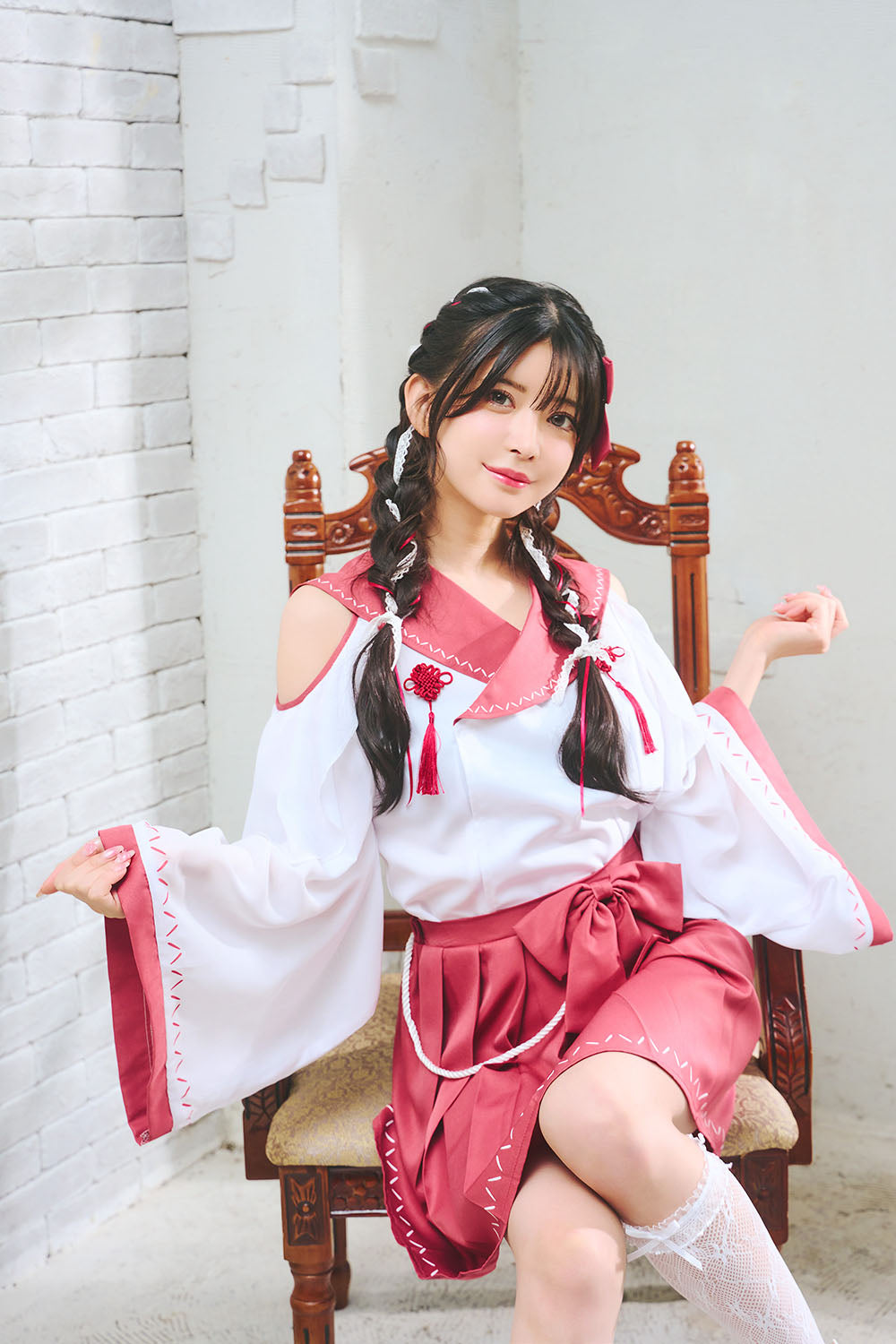 [NEW] コスプレ 和風 巫女 制服巫女 レディース フリーサイズ レッド【クリアストーン】♡