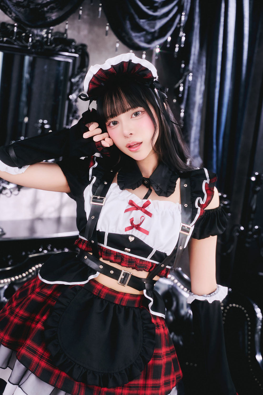 [New] コスプレ ゴスパンドール メイド レディース フリーサイズ モノトーン/レッド【クリアストーン】♡